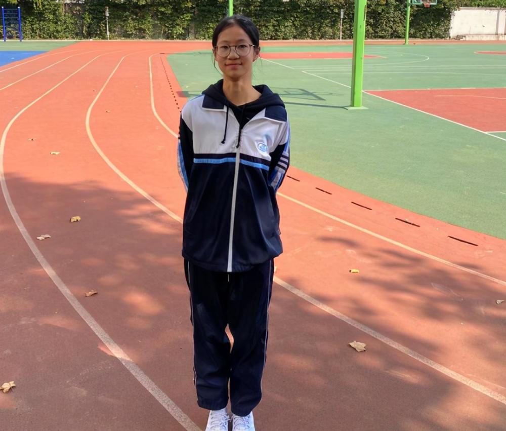 中国女博尔特甜美初中生短跑堪比一级运动员或成杭州之最