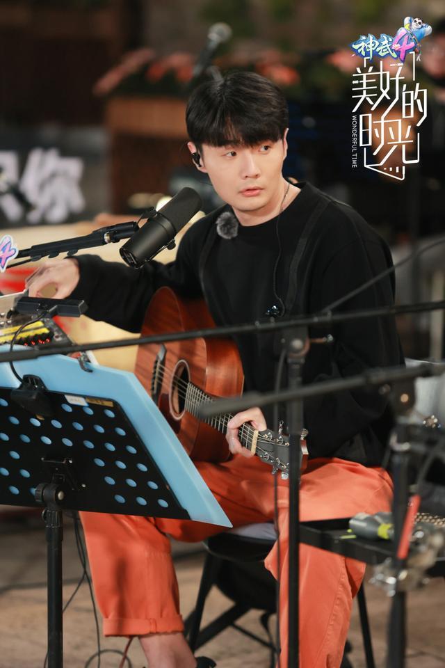 《美好的时光》 李荣浩领衔"好的乐队" 演绎民风版《下雨天》