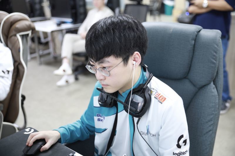 对于showmaker,大多数人对于他的印象,就是lck新生代