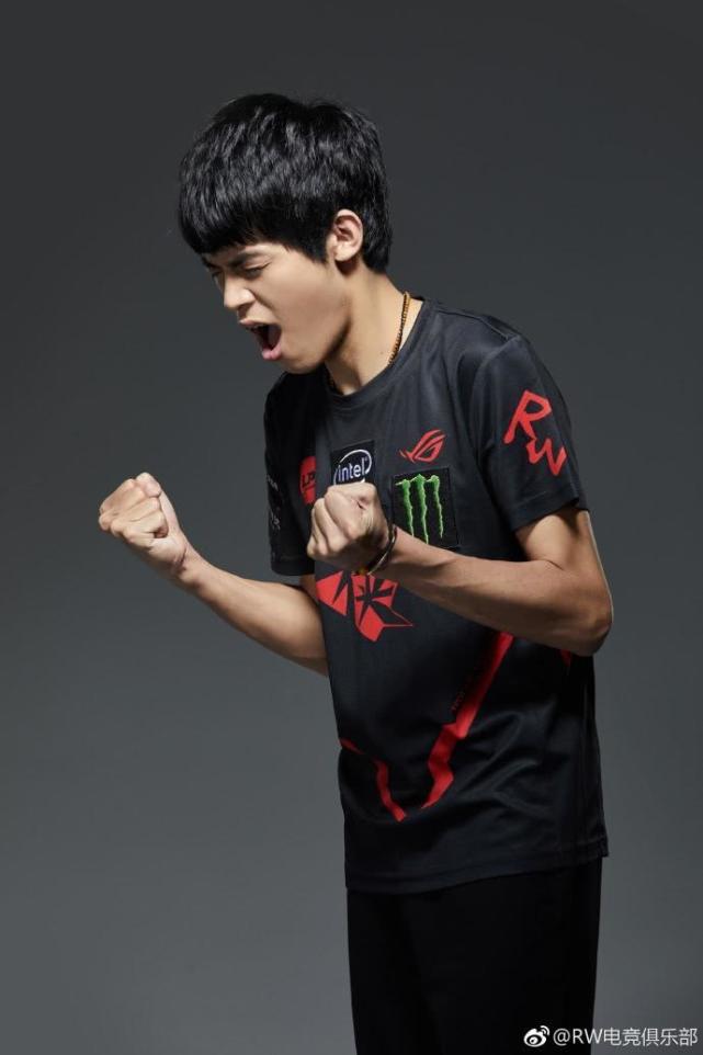 电竞百科全书mouse的职业生涯从上单之光到阿光