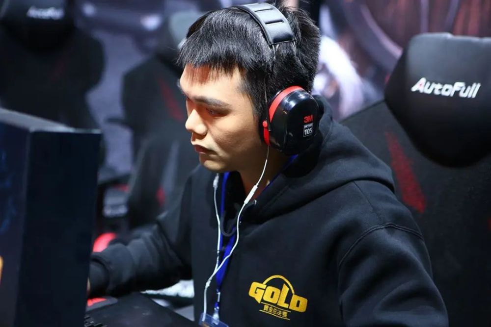 陆维梁fly的进度条终于到了100