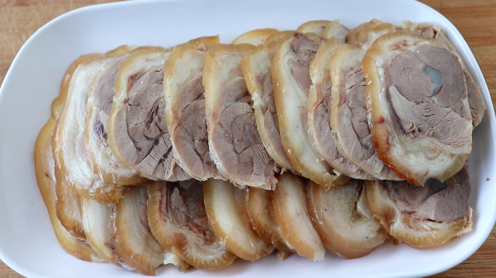 肘花不用出去买教你在家就能做肉香浓郁又好吃无腥味