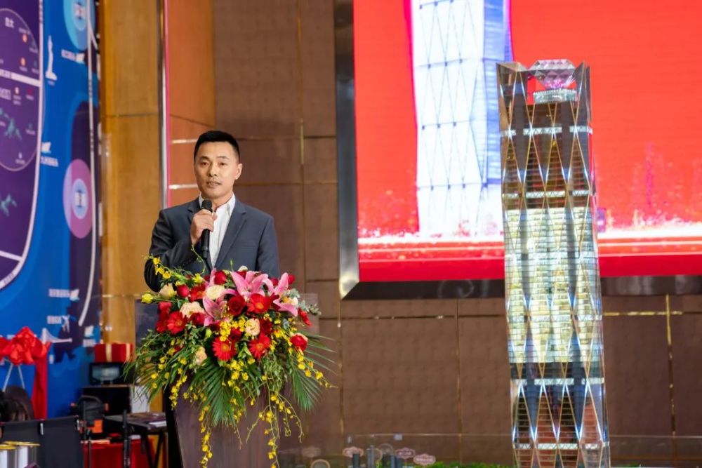 珠澳新地标开工珠海好莱坞商业广场签约国维集团迎新里程碑