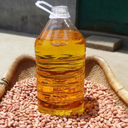 农村人都喜欢吃压榨油 榨油坊为何把榨完的花生和大豆渣子留下 榨油 农村 花生 大豆 花生粕 花生油