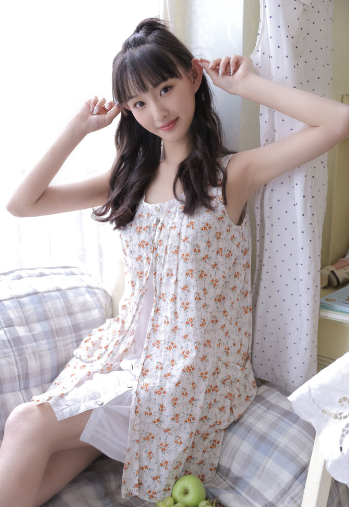 纯美的水果小妹漂亮可爱