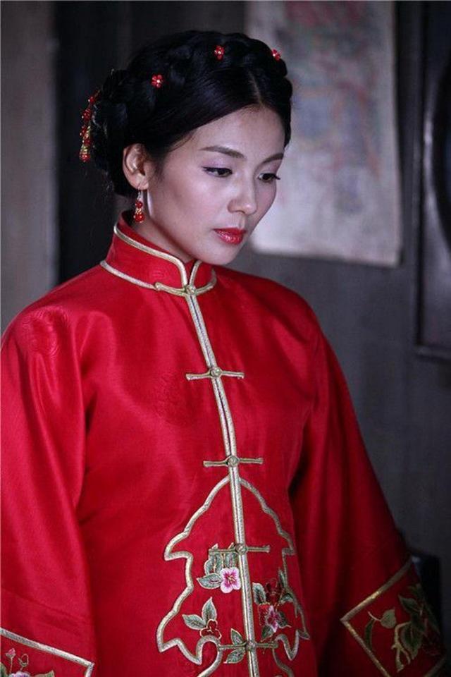 刘涛出演的电视剧花红花火还有张嘉译聂远出演