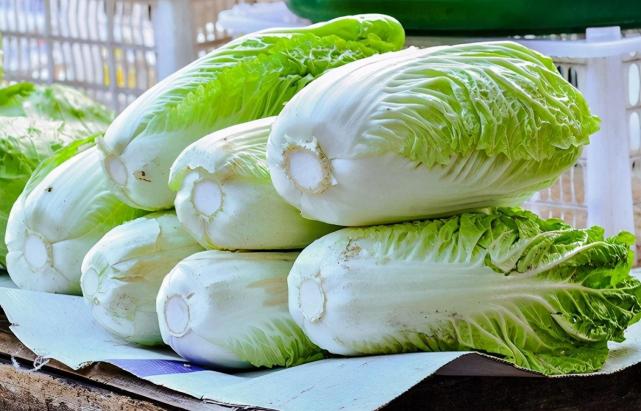 大白菜太素了 花点小心思 蒸一蒸 转身变成高颜值的客宴菜 白菜 白菜帮子 佛手白菜 西蓝花 白菜卷 香油