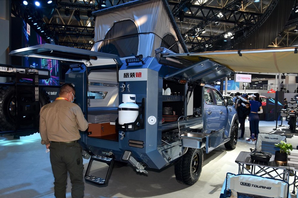 新款旅居版长城炮亮相20t四驱预售18万比哈弗h9还霸气