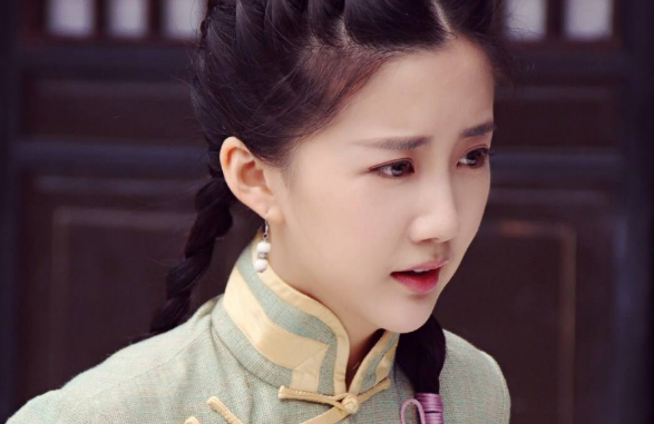 她颜值不输杨幂,因《丑女无敌》走红,出道10年沦落拍网剧_腾讯新闻