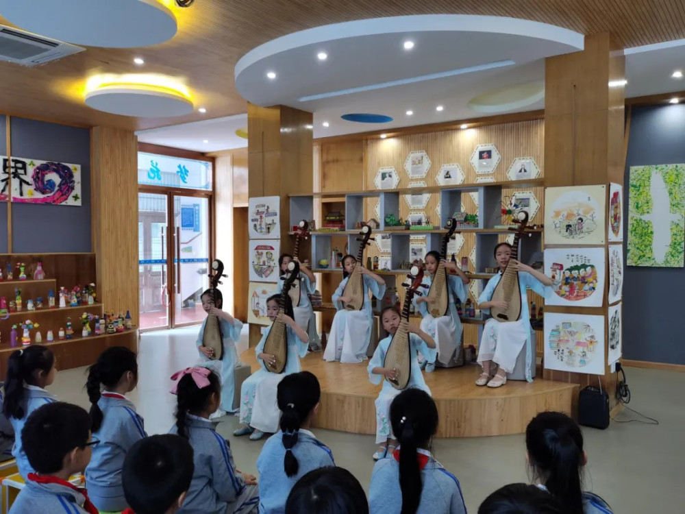 温州名校!城南小学女校长亮相_腾讯新闻