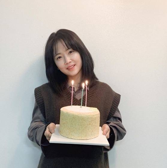 韩国女足国脚李玟娥迎30岁生日媒体亚洲足球女神越来越美