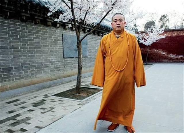 方丈释永信:我月薪700!