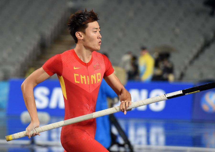 央视采访届的山体滑坡撑杆跳冠军薛长锐一句小日让他火遍全网