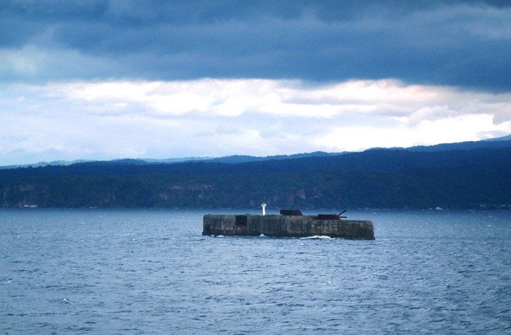 形同战列舰的海上要塞德拉姆堡是如何英勇抵抗日军进攻的