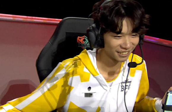 王者荣耀蓝柚离开ag终于等到了机会青岛bfg天梯赛首胜