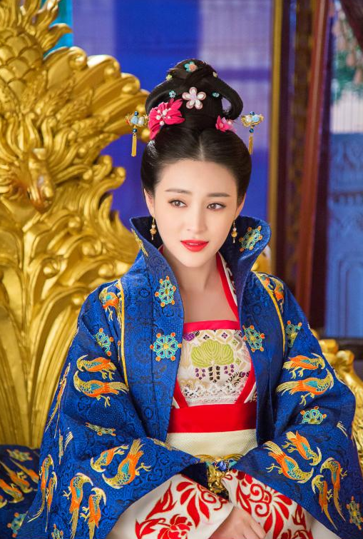 武则天去世三百多年后,中国差点又出了个女皇帝,死前竟身穿龙袍!