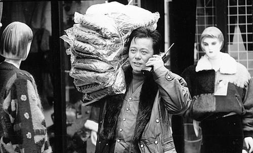 90年代商人包二奶,为包情人在深圳买房,房子升值让人始料不及