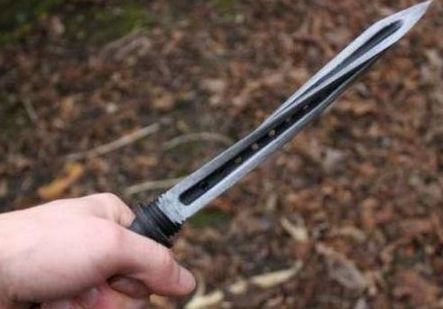 为何对越反击战后三棱刺刀被禁用这是为什么