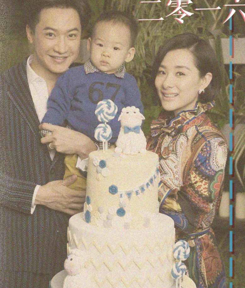 刘璇晒二胎女儿,5岁赳赳亲手给妹妹做头花,兄妹俩长相如复制粘贴_腾讯