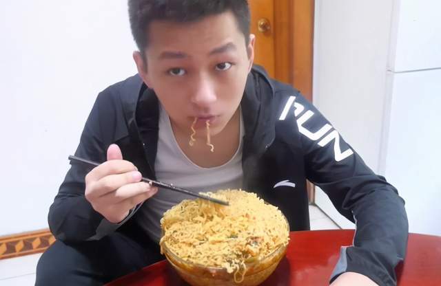 敬汉卿连续多日上榜b站掉粉榜千万粉丝看来还有很长距离