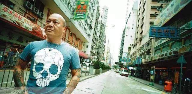 古惑仔原型66岁成登台王一场商演10万又是脱衣又是跳舞