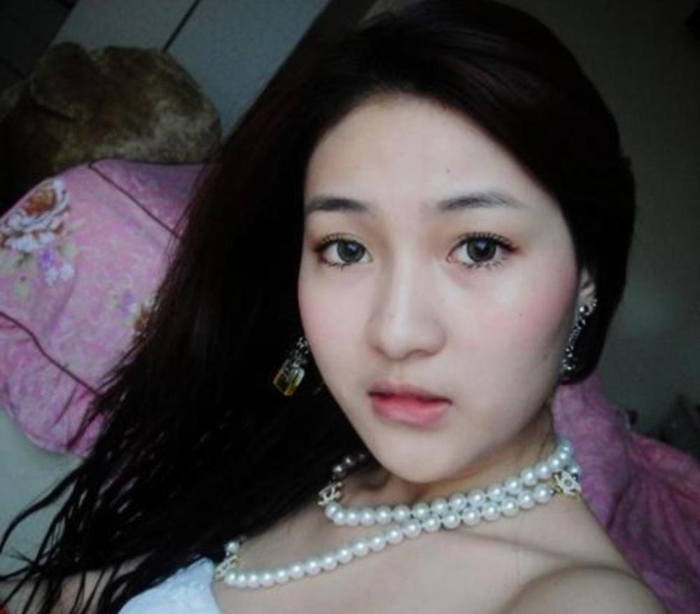 郭美美又开始炫富了当她去长沙捞金时她直接花两百万买房