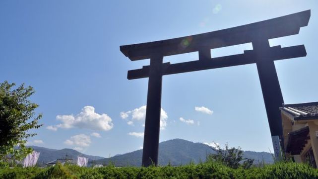 奈良这个小众景点 内有神秘 蛇神 神社 外国游客难一窥其面貌 古坟 奈良市 大神神社 出云大社