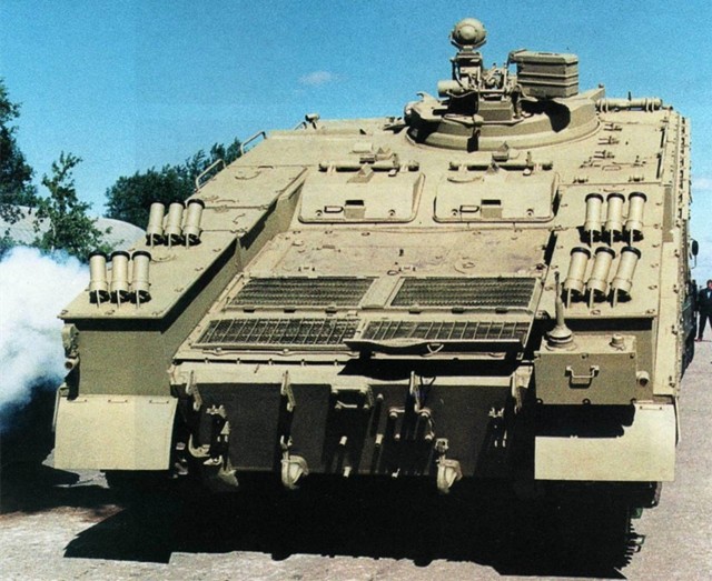 来自官方的魔改五对负重轮,btr-t重型步战车,攻防兼备的新生_腾讯新闻