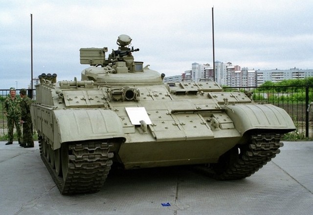 来自官方的魔改五对负重轮btrt重型步战车攻防兼备的新生