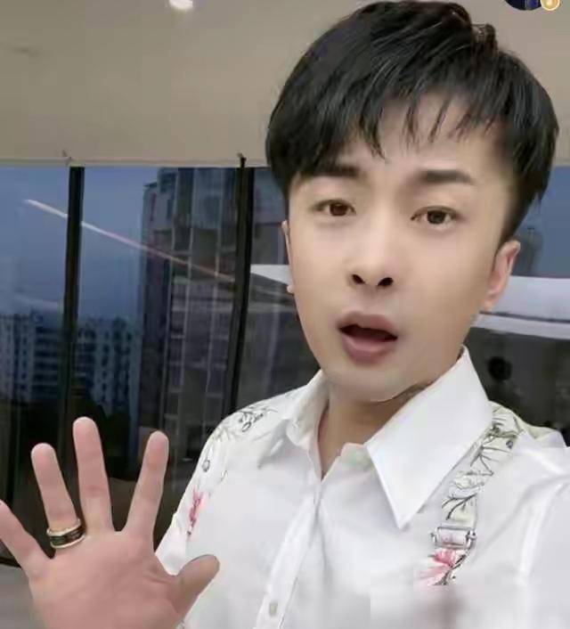 销售额破18亿后网红辛巴再陷争议除了狂又开始卖假货了