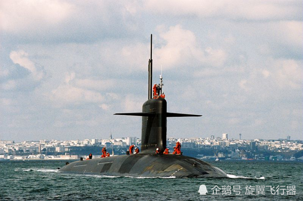 我们的核潜艇撞上了集装箱记2009年英法核潜艇相撞事故