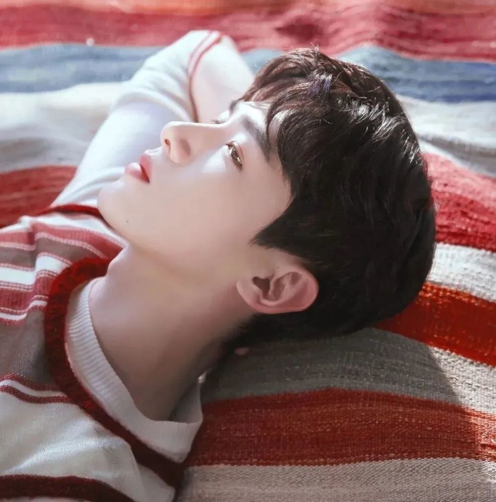 头像·白敬亭·白rap·副业也可以很优秀