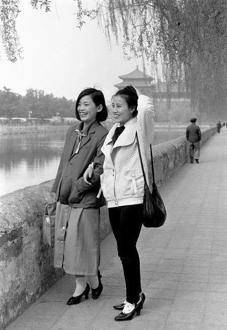 七八十年代的流行装,拥有一件,你就走在了潮流的前端