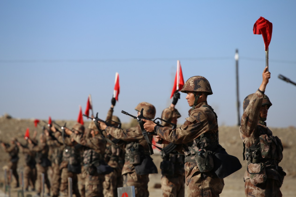 为入伍减肥43斤首次实射打出50环这个新兵的故事不止这些