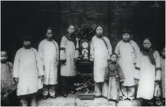 晚清老照片:三妻四妾的生活