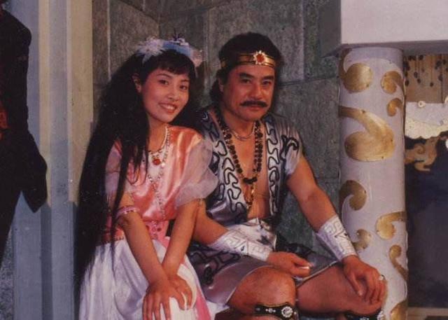 86岁纣王达奇罕露面保养太好看起来很年轻婚姻感情至今是谜