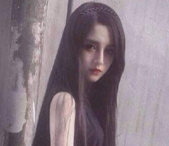 曾被称为"最美女鬼",三任男友皆是影帝,今44岁身材依旧旺夫