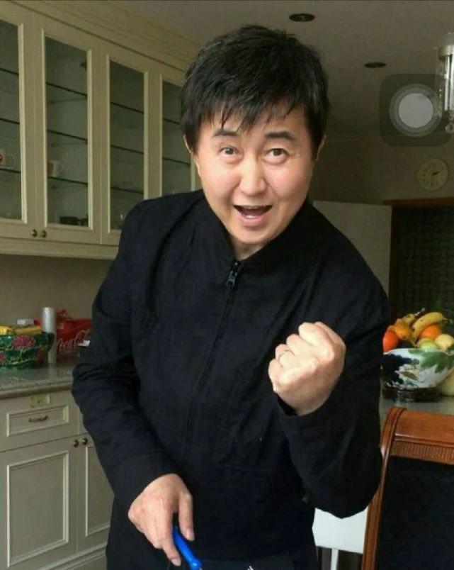 54岁付笛声回应只会唱知心爱人一首歌决定权在主办方只怪太经典