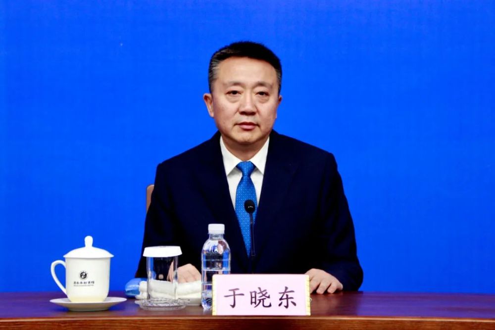 工业和信息化部产业政策与法规司副司长于晓东在11月11日省政府新闻办