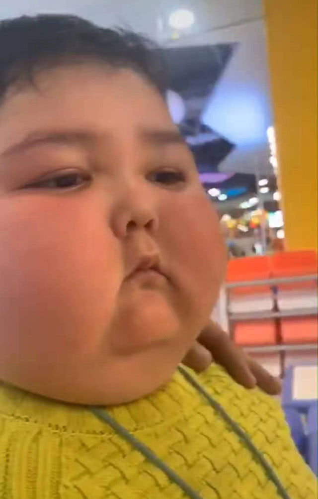 妈妈声称儿子是正宗屁桃脸有图有真相网友可爱的过头了