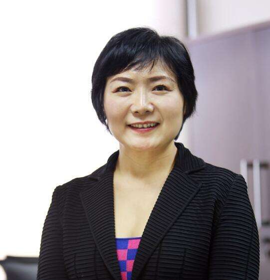 在龙湖地产的发展过程中,蔡奎的贡献其实不大,几乎是吴亚军一己之力