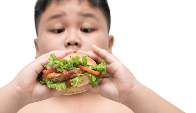 秦海璐36岁高龄生下肥胖宝宝5年过去了如今娃长成这样