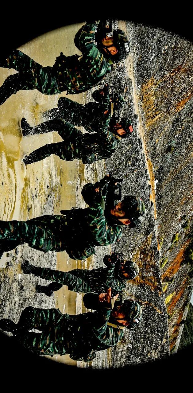 高清大图丨追击