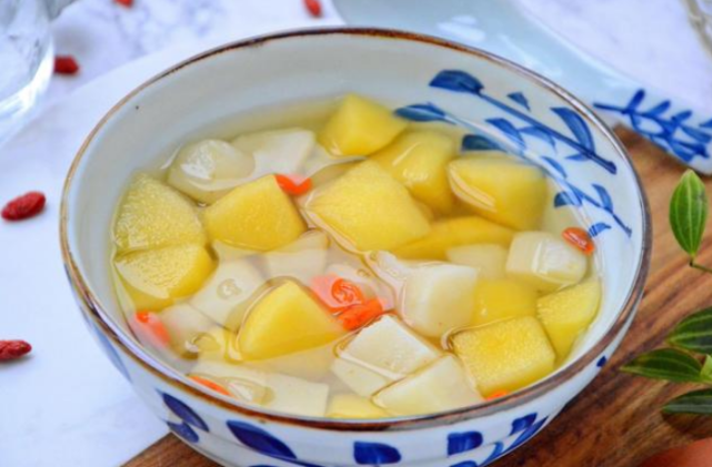 苹果和它是绝配等于天然止咳方止咳润肺冬天不咳嗽