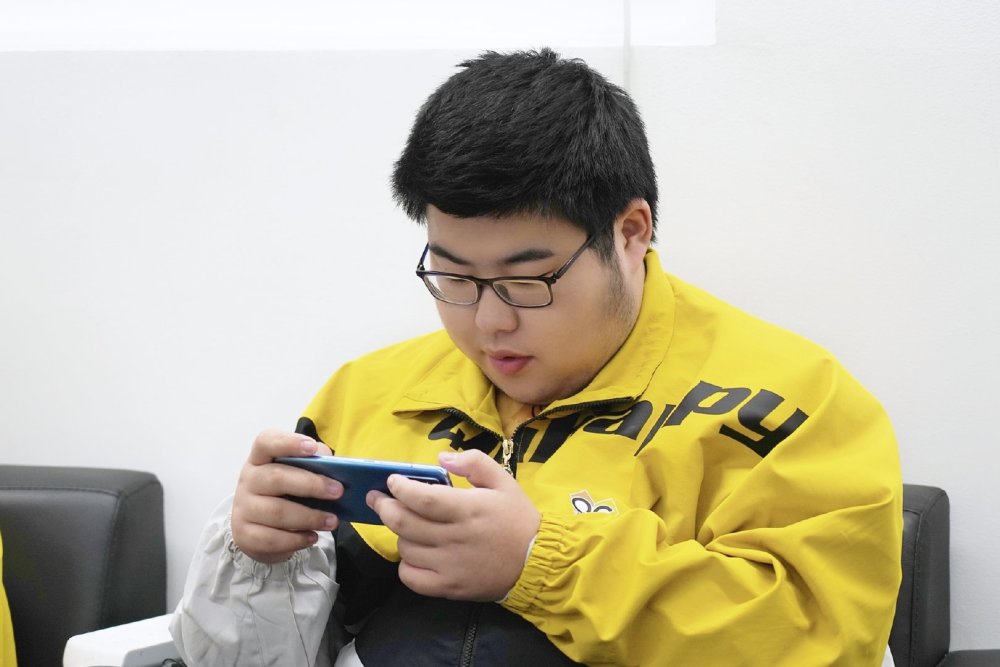 骂女主播/内涵队友,qg小胖技术人品不对等?请别让实力蒙蔽双眼