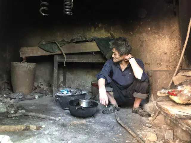 农村穷人多,你见过最穷的农村人,能穷到什么程度?