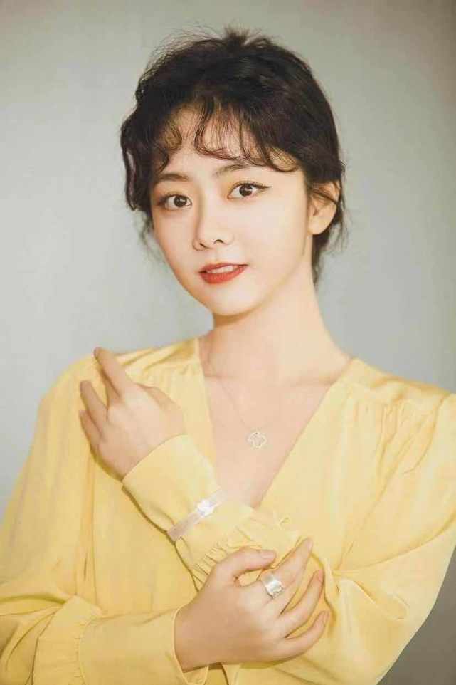 谭松韵螃蟹舞—尽显可爱