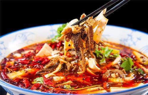 秋冬季节暖心开胃的重庆毛血旺,麻辣鲜香,你值得拥有
