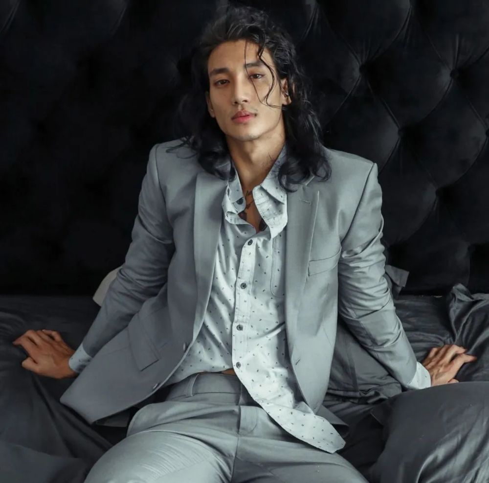 缅甸188cm最帅男模出家当和尚,曾走红东南亚,帅倒一片迷妹_腾讯新闻