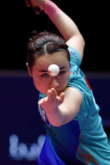 伊藤新式发球太诡异,网友调侃她骗不了国乒的"火眼金睛"